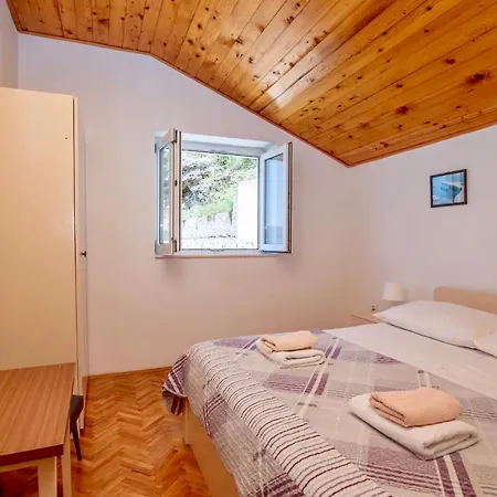 Apartamento And Spiro *